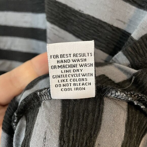 Habitat High Low Top Womens XS Black Gray Stripe Longline V-Neck Tunic Shirt EUC - Picture 10 of 10